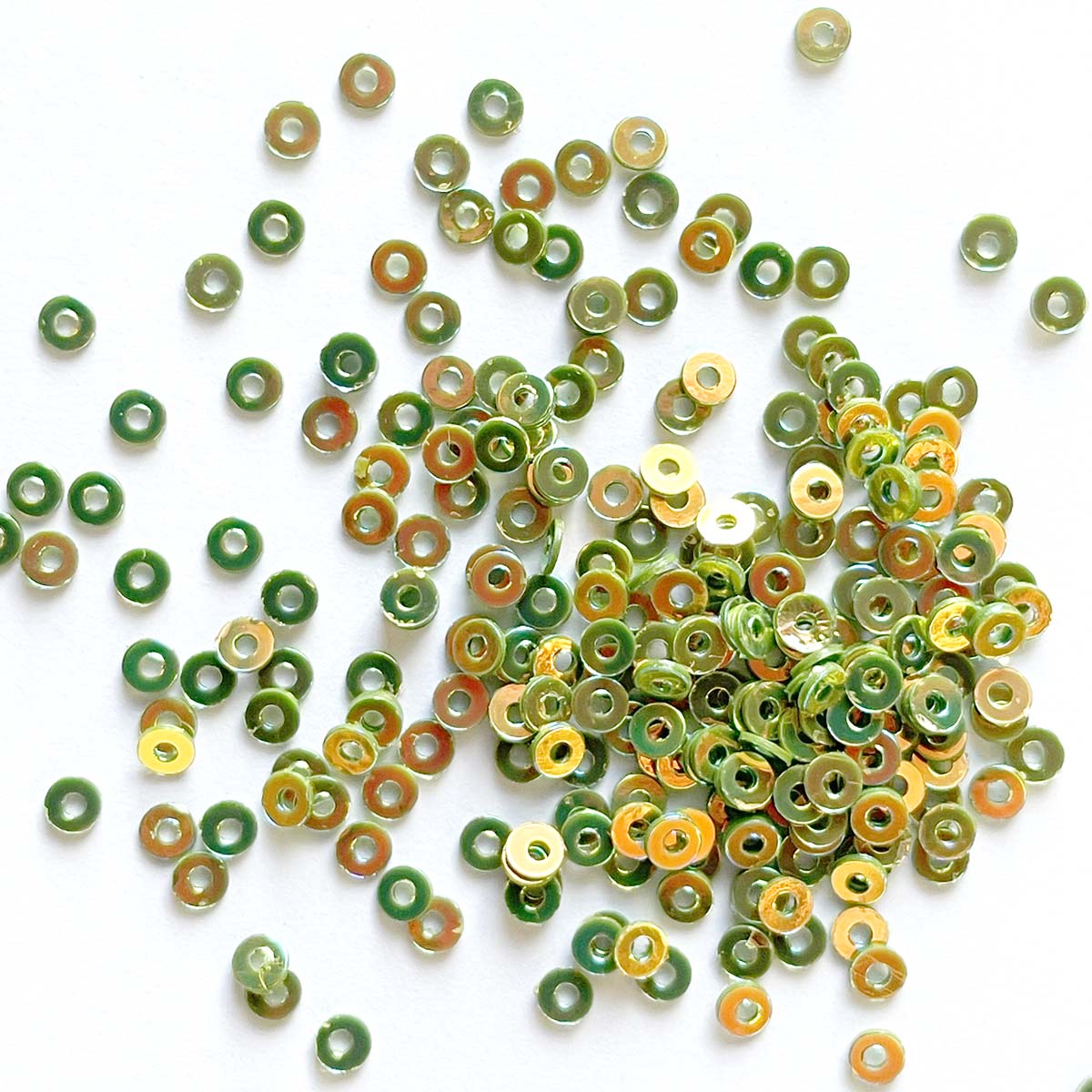 www.colourstreams.com.au Colour Streams Embroidery Stitching Embellishments Costumes Theatre Sequins Shiny Glitter Flat Circle Green with Copper Lights 3mm S232