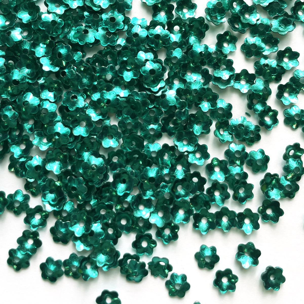 www.colourstreams.com.au Colour Streams Sequins Embellishments Costumes Mardi Gras Dancing Ballet Theatre Shows Drag Queen Bling Australia USA NZ Canada Costuming Stitching Embroidery Opaque Flower Shape Iridescent Reflections Bright Blue with Green Lights 5mm S23