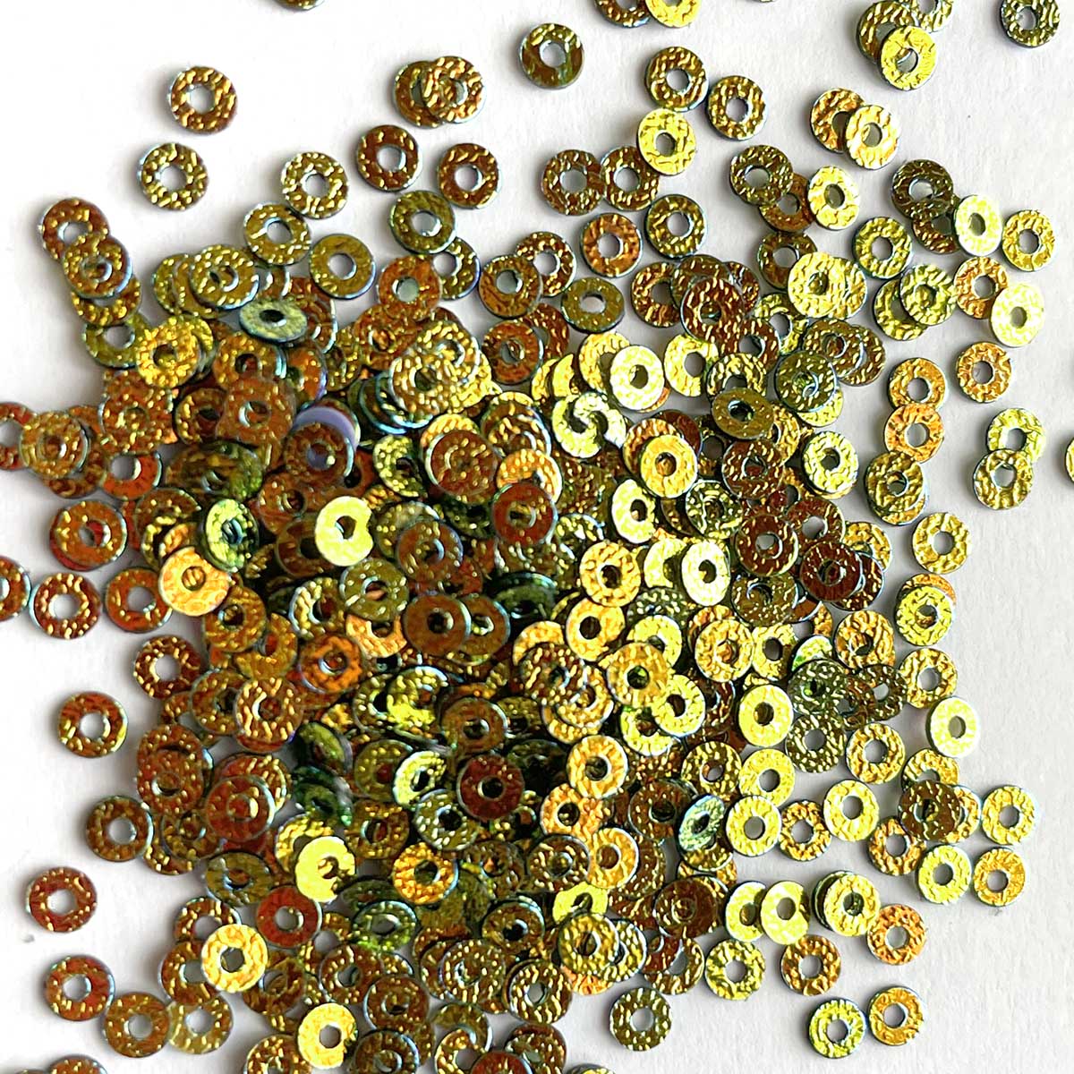 www.colourstreams.com.au Colour Streams Embroidery Stitching Embellishments Costumes Theatre Australia USA America NZ Canada Sequins Flat Circle Textured Green with Copper and Gold Lights 4mm S277