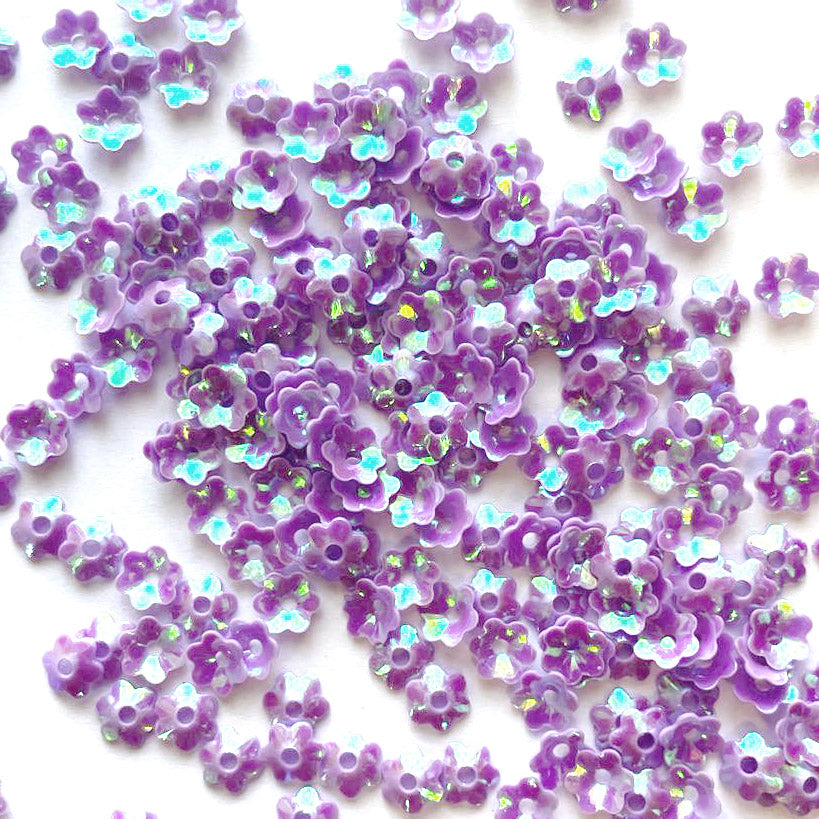 www.colourstreams.com.au Colour Streams Flowers 5mm Mauve with Blue Lights Purples S35