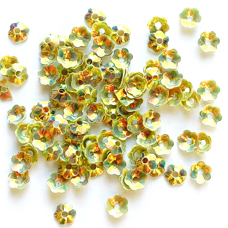 www.colourstreams.com.au Colour Streams Sequins Flower 7mm Pale Gold with Red Lights
