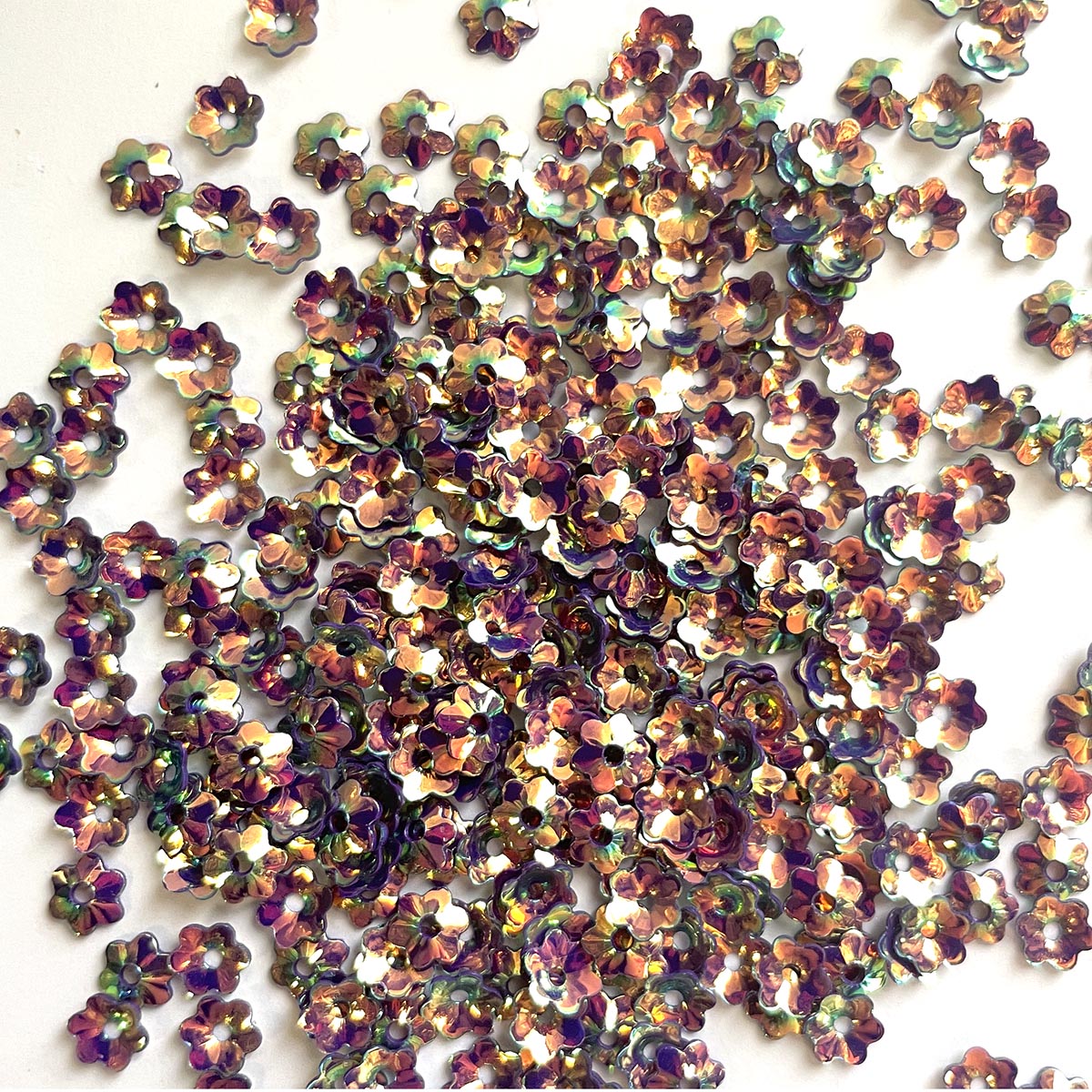 www.colourstreams.com.au Colour Streams Sequins Embellishments Costumes Mardi Gras Dancing Ballet Theatre Shows Drag Queen Bling Australia USA NZ Canada Costuming Stitching Embroidery Opaque Flower Shape Iridescent Reflections Gold Green Purple Lights 5mm S84