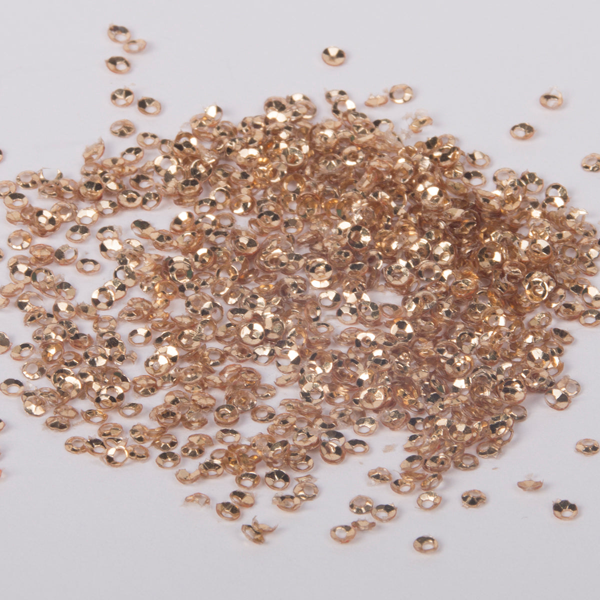 www.colourstreams.com.au Colour Streams Sequins Cup 2mm Rich Gold Circle